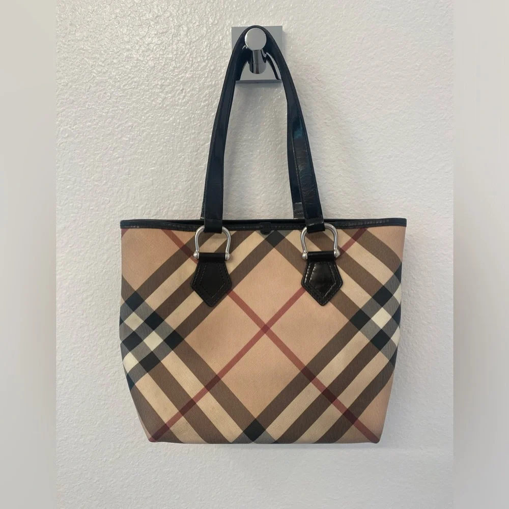 Authentic Burberry tote shoulder bag - Picture 1 of 9